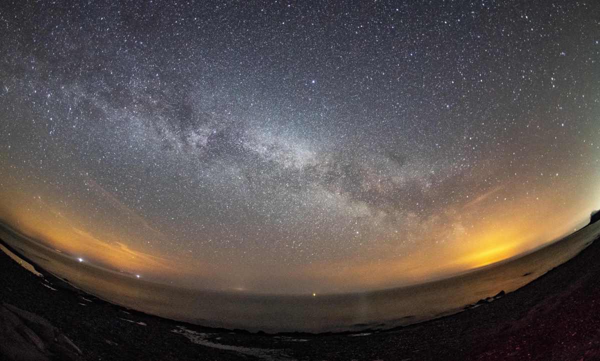 Telescopio FAST chino descubre una nube atómica 20 veces mayor que la ...