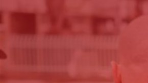 ICE es acusada de ocultar información sobre la defensa de inmigrantes bajo arresto.