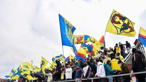 Aficionados de Club América durante un partido del equipo femenil en Torneo Grita México.