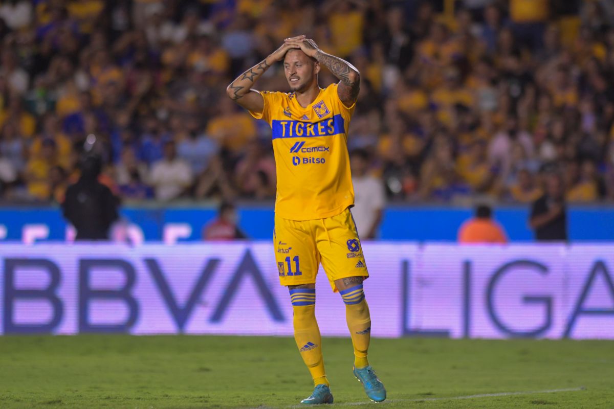 El delantero uruguayo está en duda de cara al Repechaje en México.