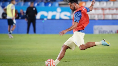 Bruno Valdez, defensor central del América.