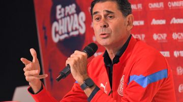 Fernando Hierro, nuevo presidente deportivo de las Chivas de Guadalajara.
