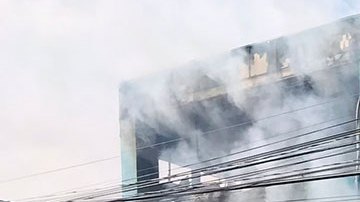 VIDEO: Fuerte incendio en comercio “Galerías El Triunfo” colapsa el sur de la Ciudad de México
