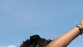 Cansados de caminar por la frontera, los inmigrantes son víctimas de odio