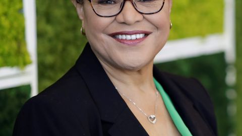 La congresista demócrata Karen Bass prestará juramento como  alcaldesa de Los Ángeles en diciembre. (cortesía)
