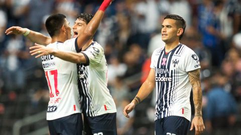 Monterrey celebra uno de sus goles ante Cruz Azul y su pase a semifinales.