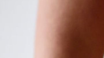 Mujer descubre que está embarazada tras dar a luz a su primer bebe