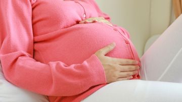 Madre se vuelve viral tras quedar embarazada inmediatamente después de tener a su primer bebé