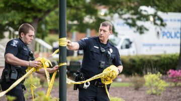 Niño de 15 años en estado crítico sospechoso de asesinar a tres mujeres, un policía hispano fuera de servicio y joven de 16 años en Raleigh