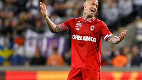 Radja Nainggolan sigue envuelto en la polémica.