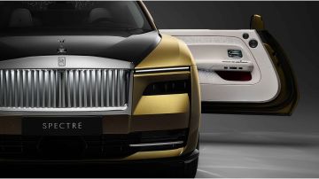 El Rolls-Royce Spectre 2024 iniciará el camino de la marca de lujo hacia la electrificación total. Crédito: Rolls-Royce