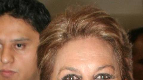 Talina Fernández llevó las cenizas de Mariana Levy al bosque.