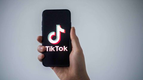 Artista denuncia en TikTok el engaño de Pablo Lemus