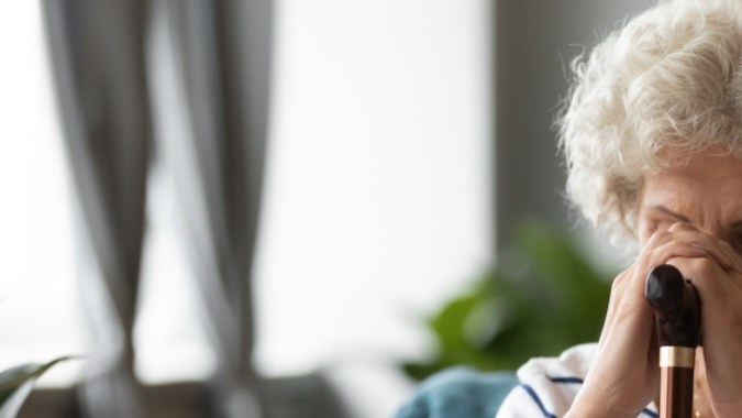 Adultos mayores con un estilo de vida despreocupado tienen mayores posibilidades de terminar en un asilo