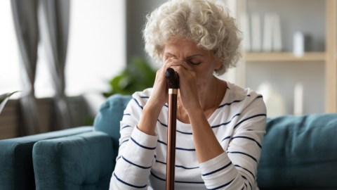 Adultos mayores con un estilo de vida despreocupado tienen mayores posibilidades de terminar en un asilo
