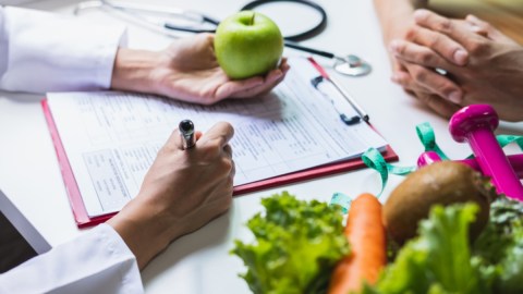 Expertos recomiendan las dietas más fáciles de seguir