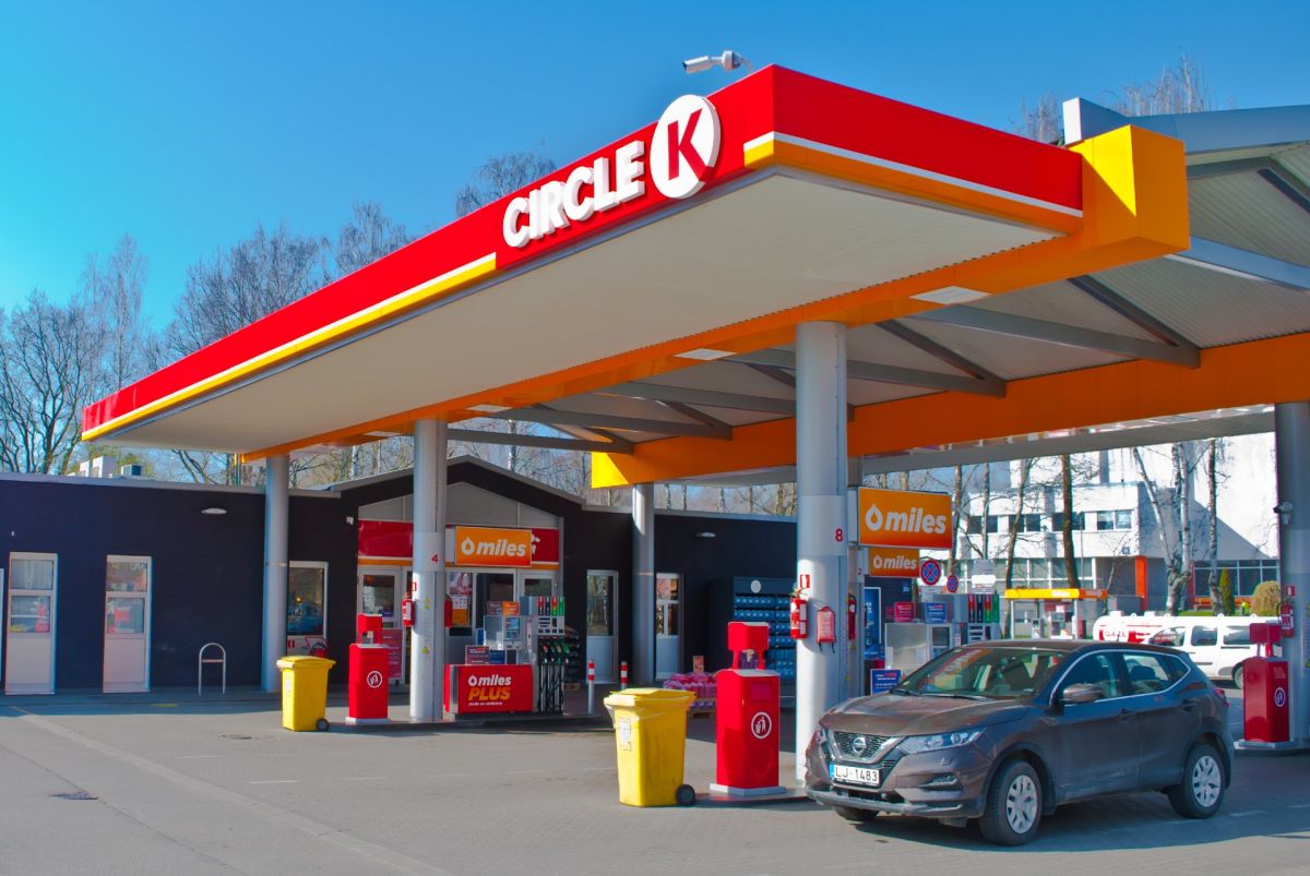 El acuerdo entre Circle K y Green Thumb incluye la apertura de 10 tiendas de productos de marihuana en gasolineras.