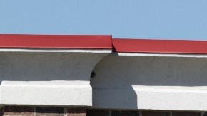 Imagen de una fachada de la tienda Kroger.