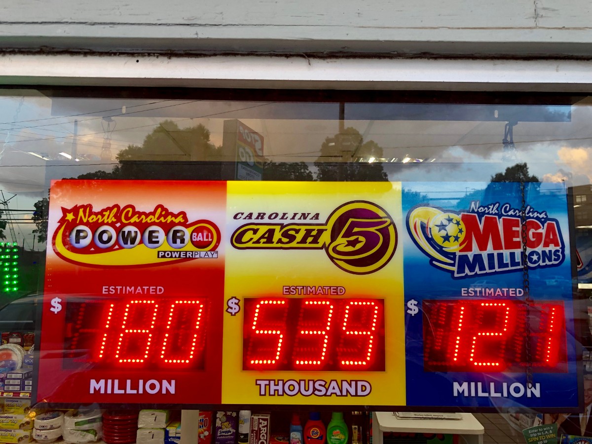 A woman buys a lottery ticket just before the draw closes and wins 0,000.