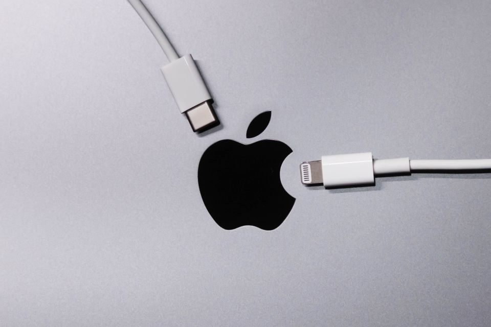 Apple confirmed that its next iPhone will incorporate a USB-C port