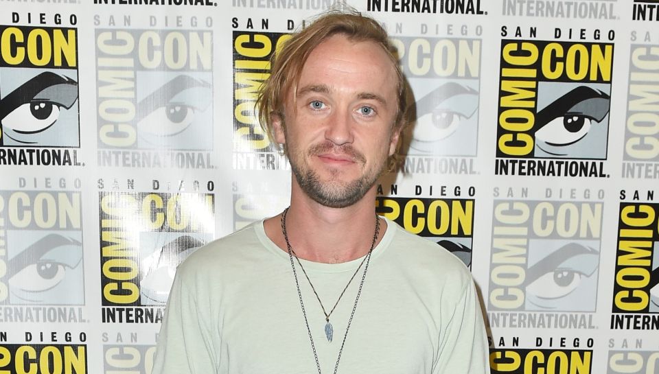 El actor Tom Felton lanza su libro de memorias, en el que relata su paso por rehabilitación La