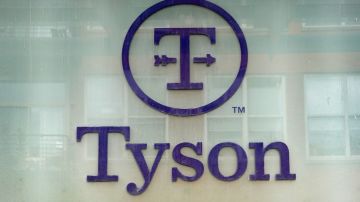 Imagen del logotipo de Tyson en las oficinas corporativas en Chicago.