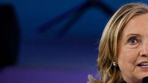 Clinton dice que los republicanos son una amenaza en el país si ganan elecciones 2022.