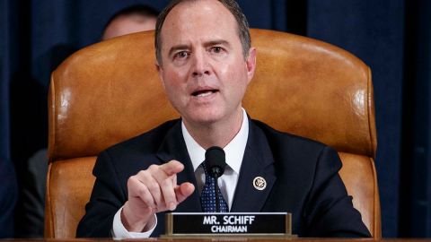 Adam Schiff califica como débil a McCarthy, quien lo expulsará de su cargo.