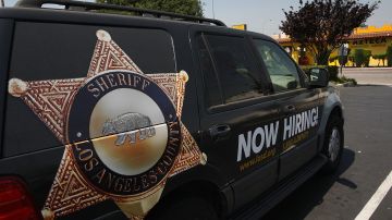 11 reclutas del Departamento del Sheriff del condado de Los Ángeles en estado crítico cuando un auto los atropelló durante carrera matutina
