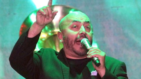 Lupillo Rivera canta éxito de Belinda | Mezcalent.