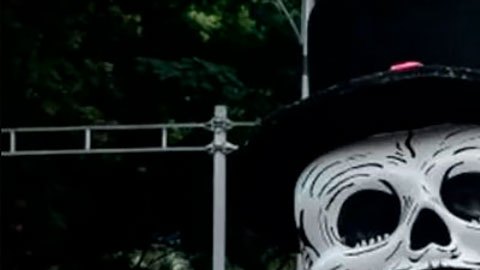 Día de Muertos: cómo la saga de James Bond “inventó” el llamativo desfile de Ciudad de México