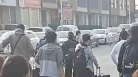 El pánico en China que llevó a la fuga masiva de trabajadores en una de las mayores fábricas de Apple del mundo