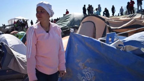 Estefanía es una de las miles de migrantes venezolanas varadas en la frontera entre México y EE.UU.