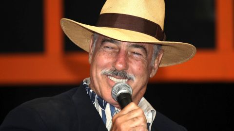 Andrés García.