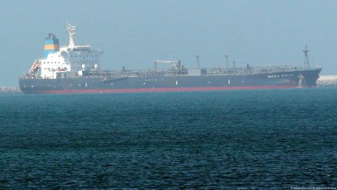 Washington acusa a Irán de atacar con un dron un petrolero cerca de costa de Omán