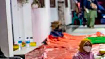 Indonesia busca sobrevientes de terremoto que dejó 268 muertos