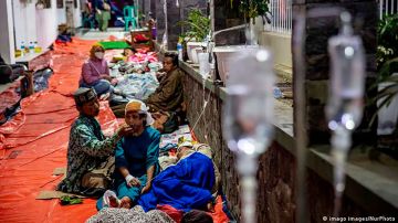 Indonesia busca sobrevientes de terremoto que dejó 268 muertos