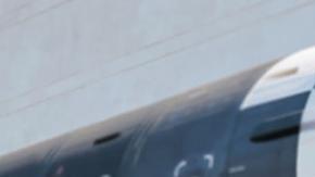 Kim Jong Un (c) y su hija, delante de lo que dice es un misil balístico intercontinental Hwasong-17.