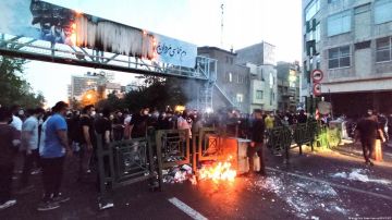 Más de 300 personas han muerto en protestas antigubernamentales en Irán