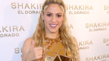 Shakira desbordó sensualidad bailando Monotonía.