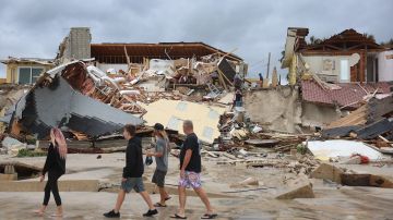 Aumenta a 5 el número de muertos en Florida por la tormenta tropical Nicole