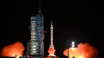 China lanzó la nave Shenzhou-15