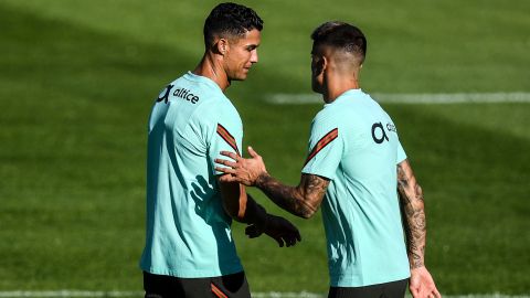 Cristiano Ronaldo y Joao Cancelo.