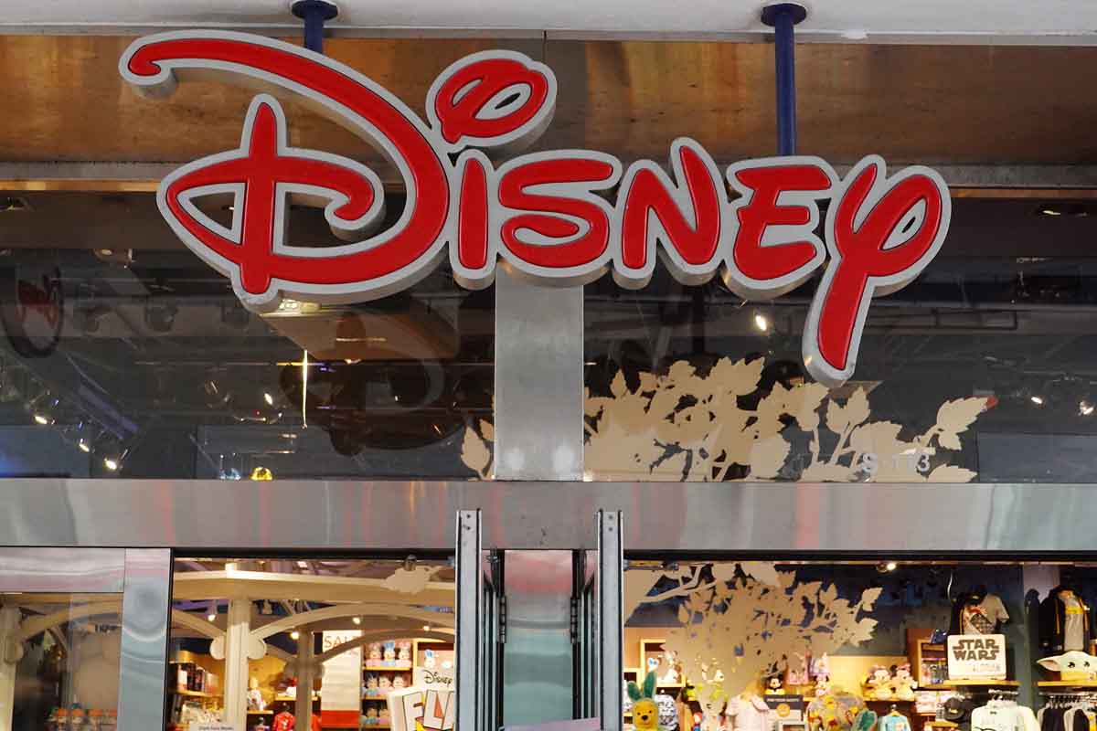 Los efectos colaterales de pandemia y una deficiente visión en su anterior director ejecutivo habían contribuido para que Disney perdiera su halo de negocio exitoso.