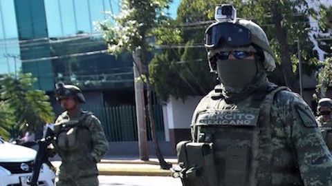 Ejército de México seguirá en las calles