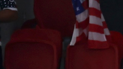 Estados Unidos se clasificó a 8vos luego de imponerse a Irán.