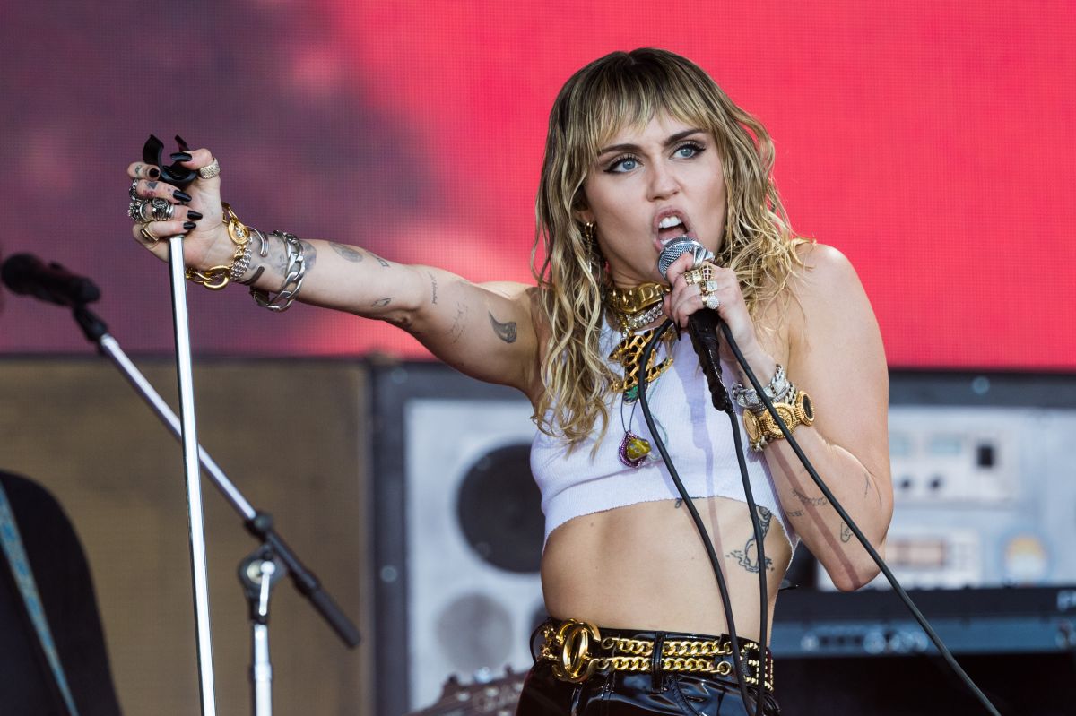 Miley Cyrus estrena una muy linda mansión en Malibú. 