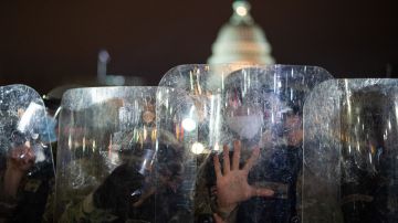 El 6 de enero del 2021, miembros del movimiento MAGA rechazaron la derrota de Trump y atacaron el Capitolio.