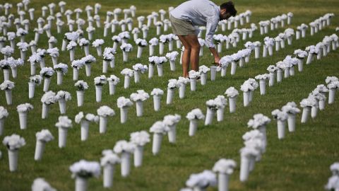 Un Monumento a las víctimas de la Violencia Armada se erigió en el National Mall en Washington, DC, el 7 de junio de 2022.