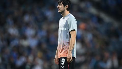 Sardar Azmoun se ha opuesto a las represiones en Irán.